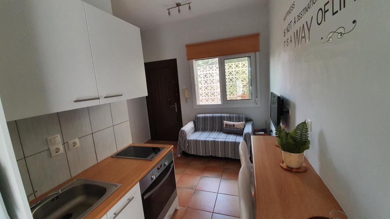 Cozy Seaside Studio In Lemos Vouliagmenis أثينا المظهر الخارجي الصورة